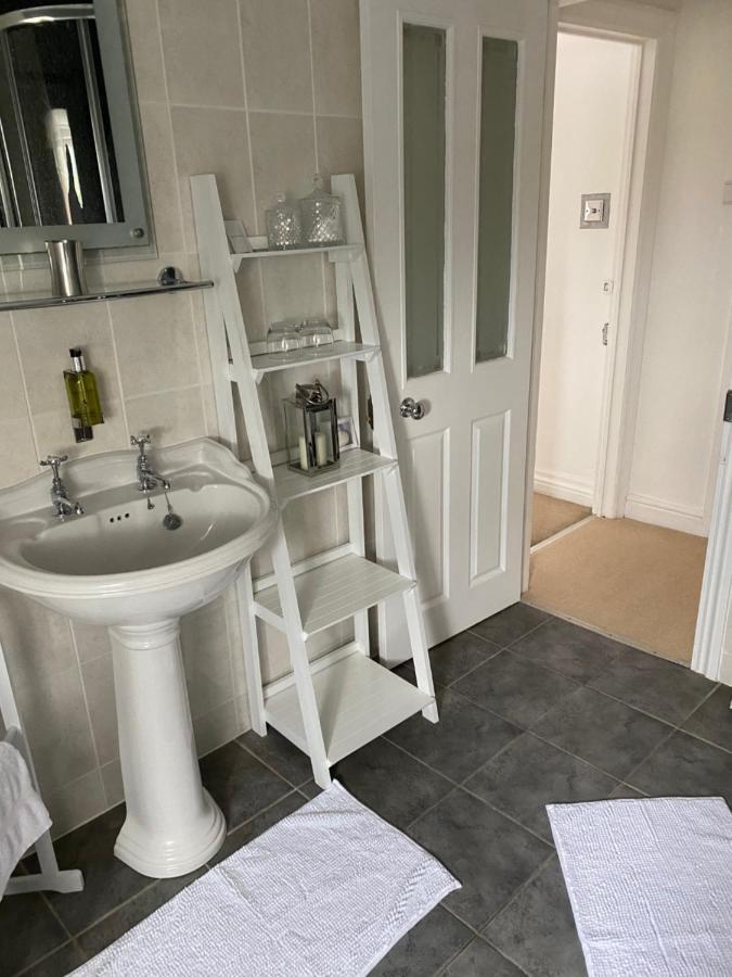 Birtley House Bed And Breakfast Robin Hood's Bay Exteriör bild